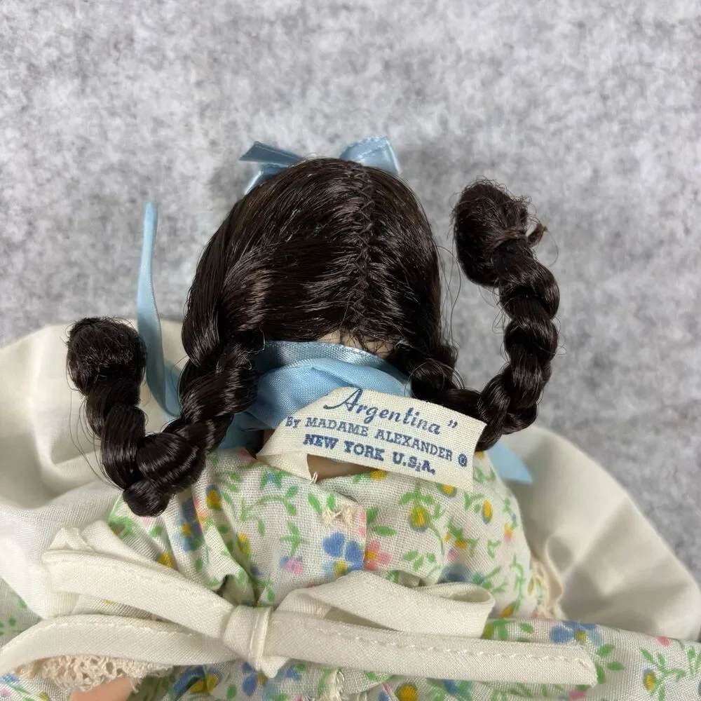 VTG Vintage 1970s Madame Alexander Doll - Dolls of the World - Argentina 571 8